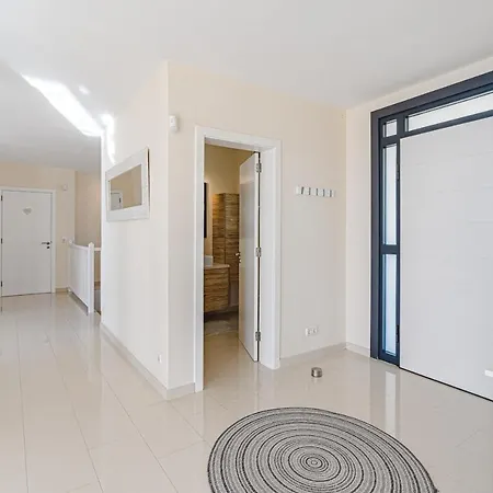 Sol Y Mar Mit Grandiosem Meerblick *