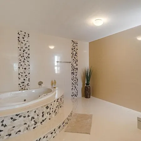 Sol Y Mar Mit Grandiosem Meerblick * Адехе