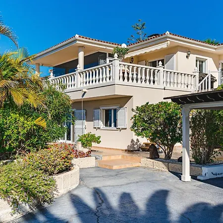 Sol Y Mar Mit Grandiosem Meerblick * Адехе