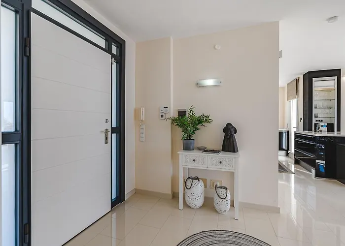 Sol Y Mar Mit Grandiosem Meerblick * Адехе