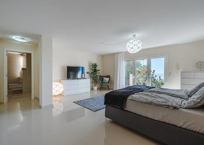 Sol Y Mar Mit Grandiosem Meerblick *